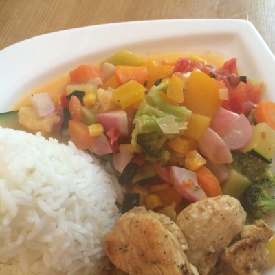 Basmati Reis mit Gemüse in Kokosmilchsauce